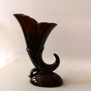 Vintage Redware Pottery Cornucopia / Shell Vase Canadian Ceramic Craft CCC Brown